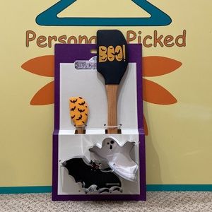 The Bakeshop Halloween Spatula & Cookie Cutter Set